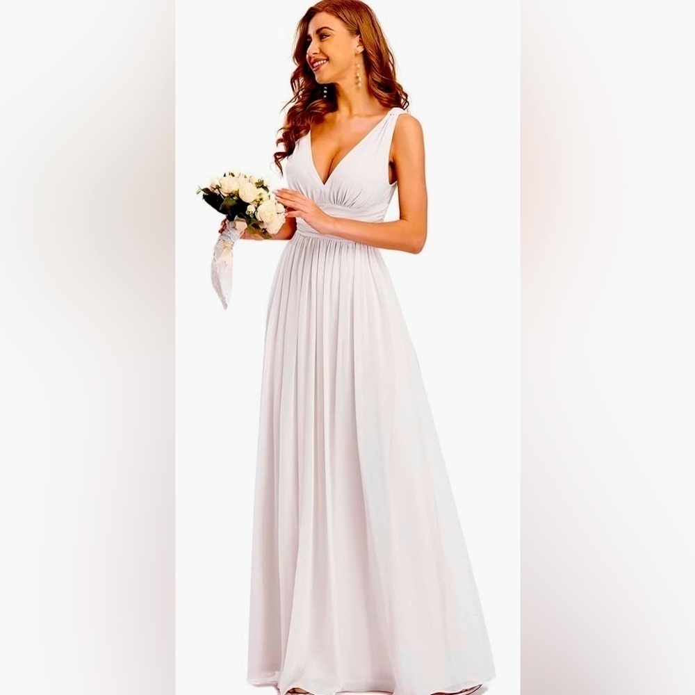 Ever-Pretty‎ White V-Neck Sleeveless Chiffon Semi-Formal Gown Size Small/4 NWT